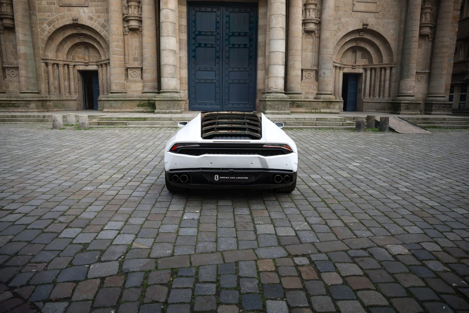 LAMBORGHINI HURACAN