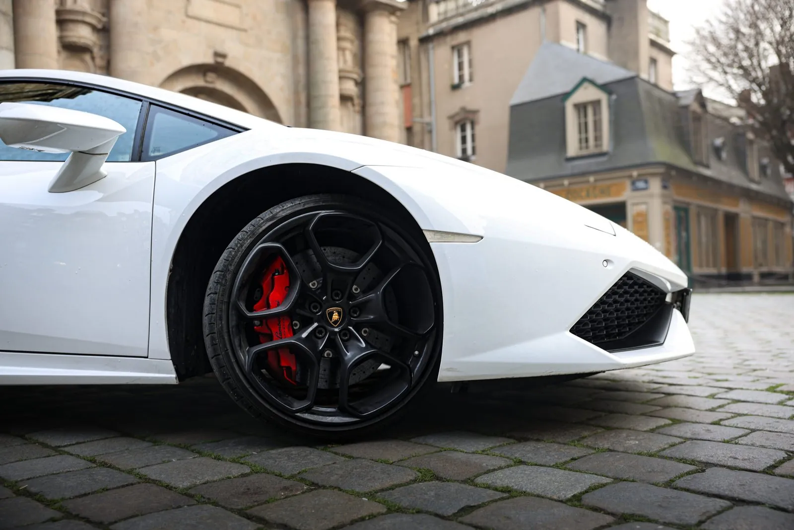 LAMBORGHINI HURACAN