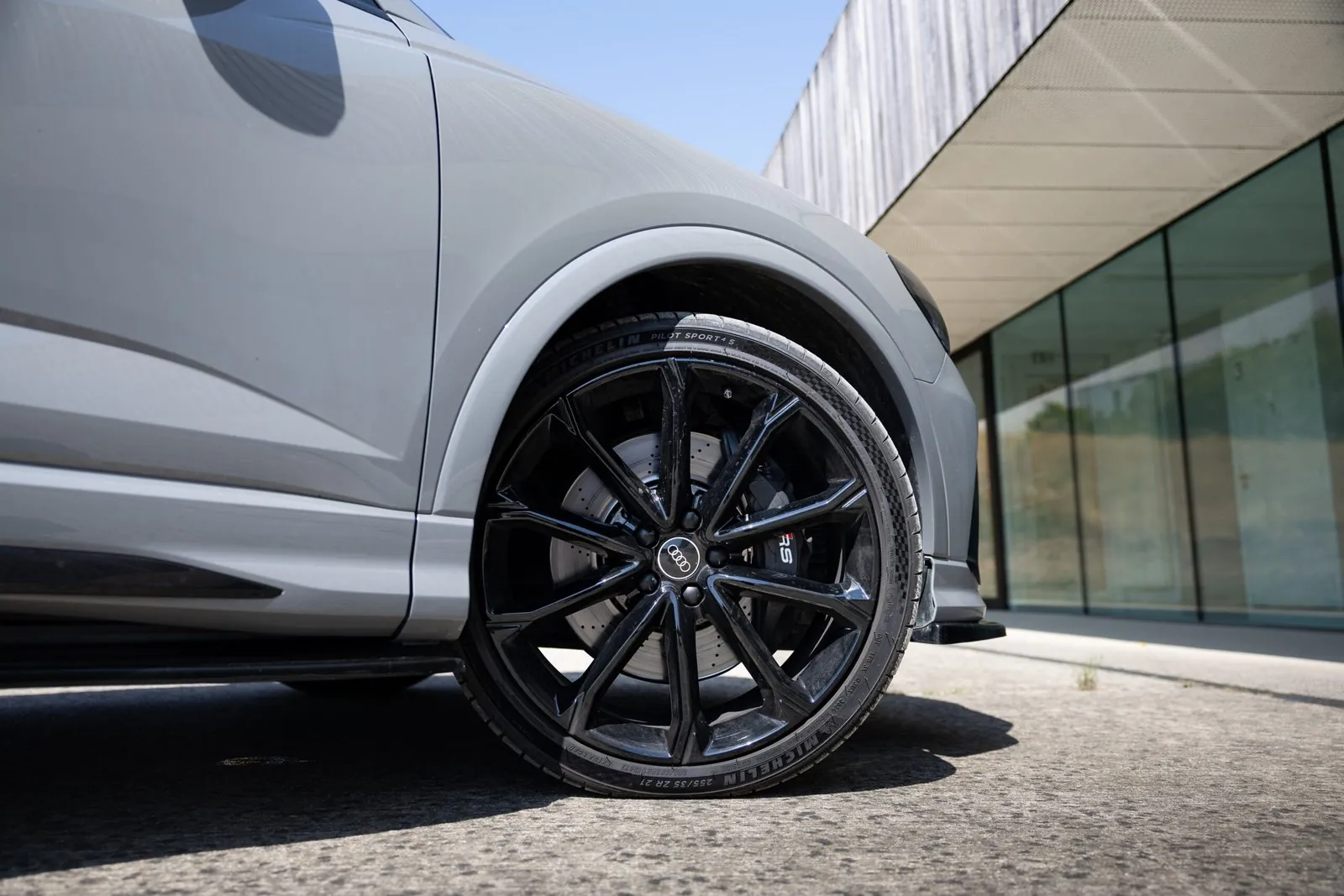 AUDI RSQ3