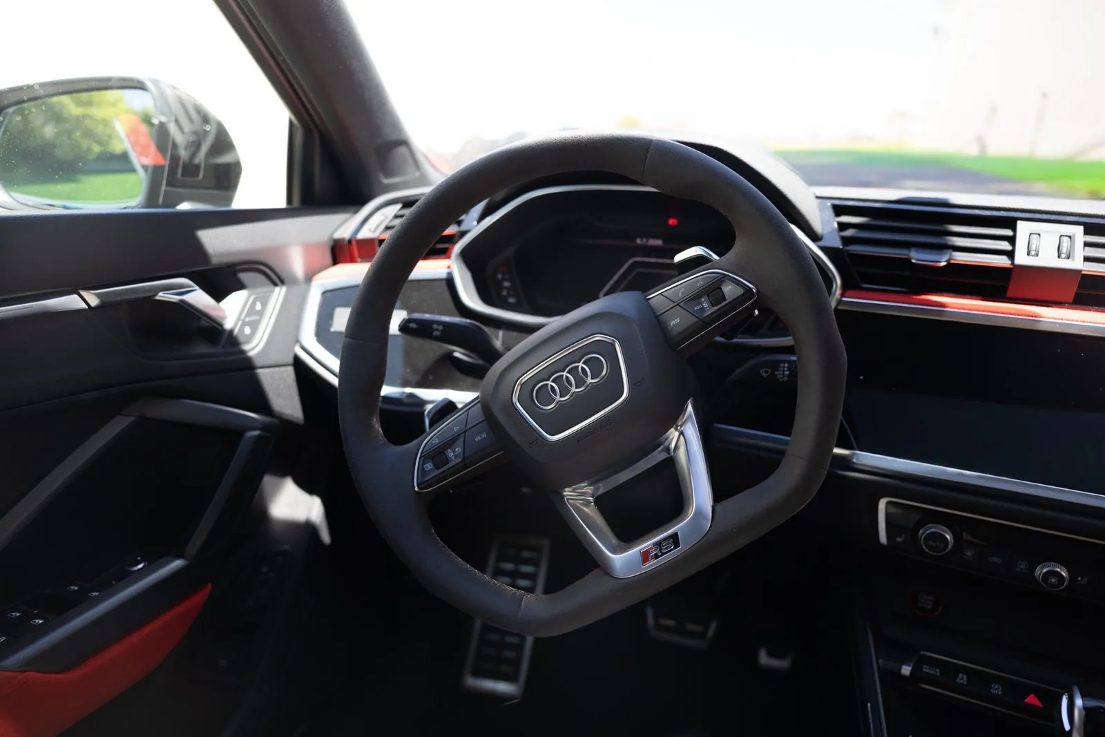 AUDI RSQ3